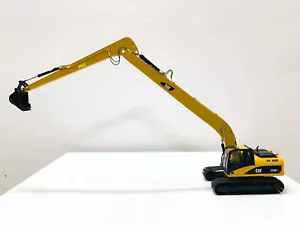 Vehículos de ingeniería a escala 1:50 con excavadora de largo alcance amarilla Caterpillar Cat 320D - Imagen 1 de 10