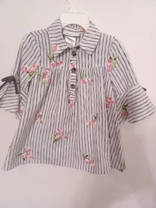 BONNIE JEAN Girls Sz 4 Grey/White Striped, Embroidered Blouse w/Flutter Sleeves - Picture 1 of 3