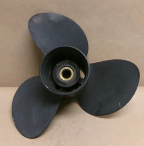 Hélice fueraborda de aluminio Johnson/Evinrude 13,5 x 15 usada OEM # N/A - Imagen 1 de 3