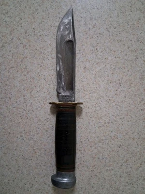 Cuchillo Camillus Segunda Guerra Mundial Cuerpo de la Fuerza Aérea del Ejército + Piloto de la Marina 5679 L36 sin funda Foto 1 de 4