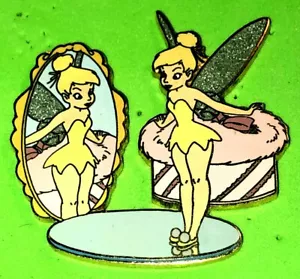 JAPAN DISNEY STORE JDS SEHR SELTEN TINKER BELL KOMPAKTER SPIEGEL & ROSA PUDERQUASTE ANSTECKNADEL - Bild 1 von 1