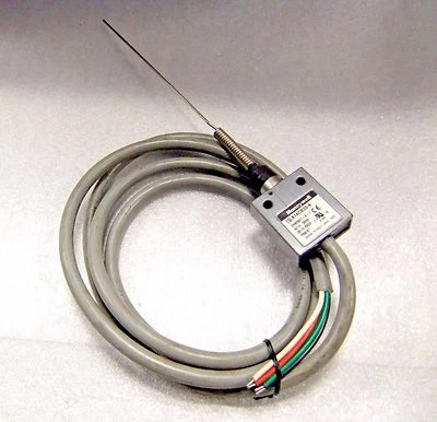 Honeywell 914CE20-6 LIMIT SWITCH - Image 1 of 3