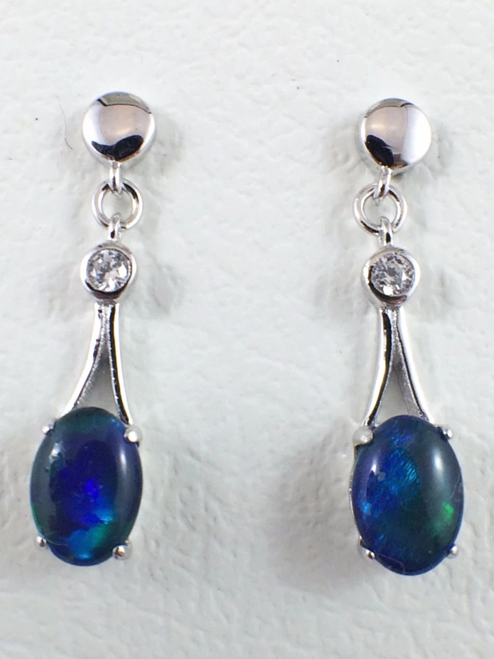 Autentici orecchini a perno in opale tripletta australiano con zirconi in arg... - Immagine 1 di 4