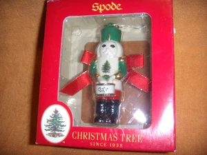 SPODE SOLDIER PLAYING A DRUM NEW   GLASS TREE ORNAMENT - Picture 1 of 1