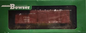 Bowser HO Scale 40ft Box Car Canada Southern #138120  - Picture 1 of 2