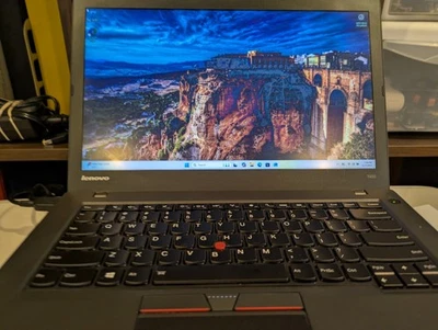 Portátil Lenovo ThinkPad T450 14" Intel Core i5-5300U 8GB RAM 256GB SSD Foto 1 de 3
