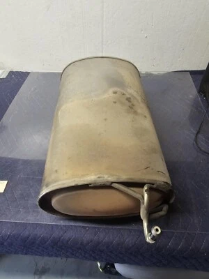 Silenciador de escape Ford Transit Connect 2014 2015 (intermedio) 2,5 L OEM DV6Z5230E Foto 1 de 4