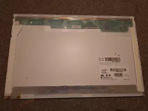 LG LP154W01 (TL)(AJ) 15.4" 30 Pin Glossy LCD Screen CCFL - Picture 1 of 3