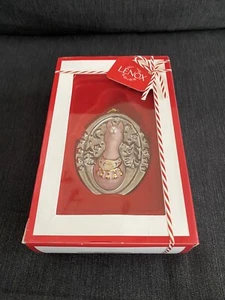 LENOX Porcelain Christmas Pink Llama SCENE Ornament New in Box - Picture 1 of 7