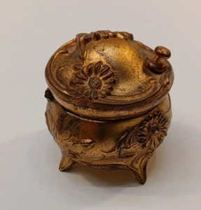 Schöne antike Kragen Knopf Box, goldfarben mit Kragenknöpfen innen! - Bild 1 von 8