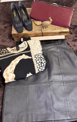 Saia Linha A Preta Anos 80 Vintage Y2K Venazia Couro Tamanho 14 Usado - Imagem 1 de 4