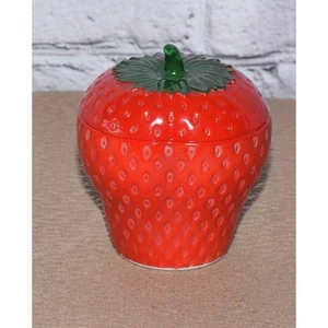 Vintage Hazel Atlas Milk Glass Red Strawberry Jam Jelly Marmalade Lidded Jar - Picture 1 of 8