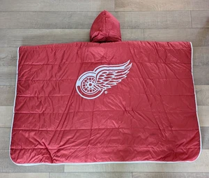 Poler Detroit Red Wings Reversible Camp Poncho Stadium Blanket Reversible - Picture 1 of 12