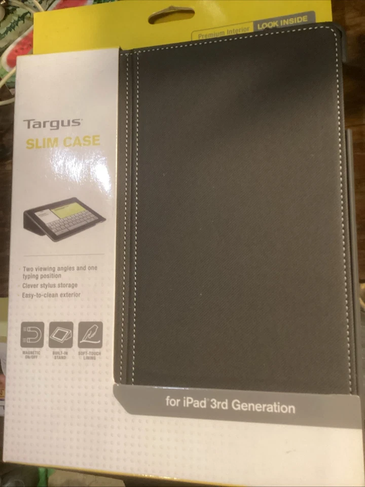 Targus - Slim Case for iPad 3 Rd Gen Grey New - Image 1 of 3