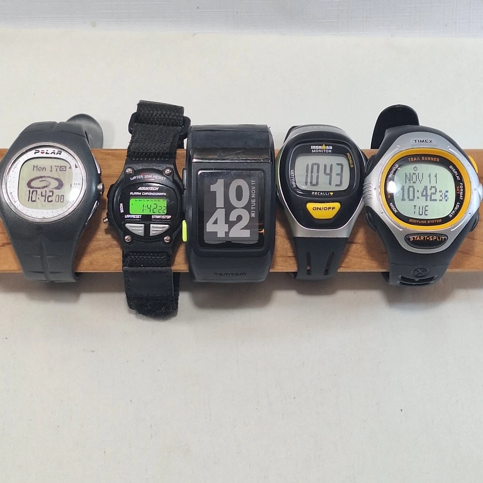 Lote de 5 relojes deportivos en funcionamiento - Timex Ironman Trail Runner Nike Polar Aquatech Foto 1 de 4