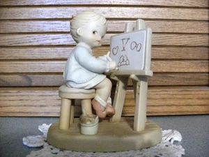 Memories  of  Yesterday  Figurine  "Five Years of Memories" - Picture 1 of 2