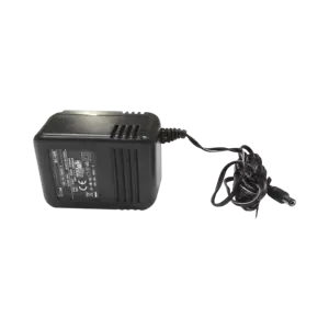 Adaptador de CA Icom BC-145E Cargadores rápidos 220V con Enchufe Estilo Euro BC-143 BC-119N - Imagen 1 de 3