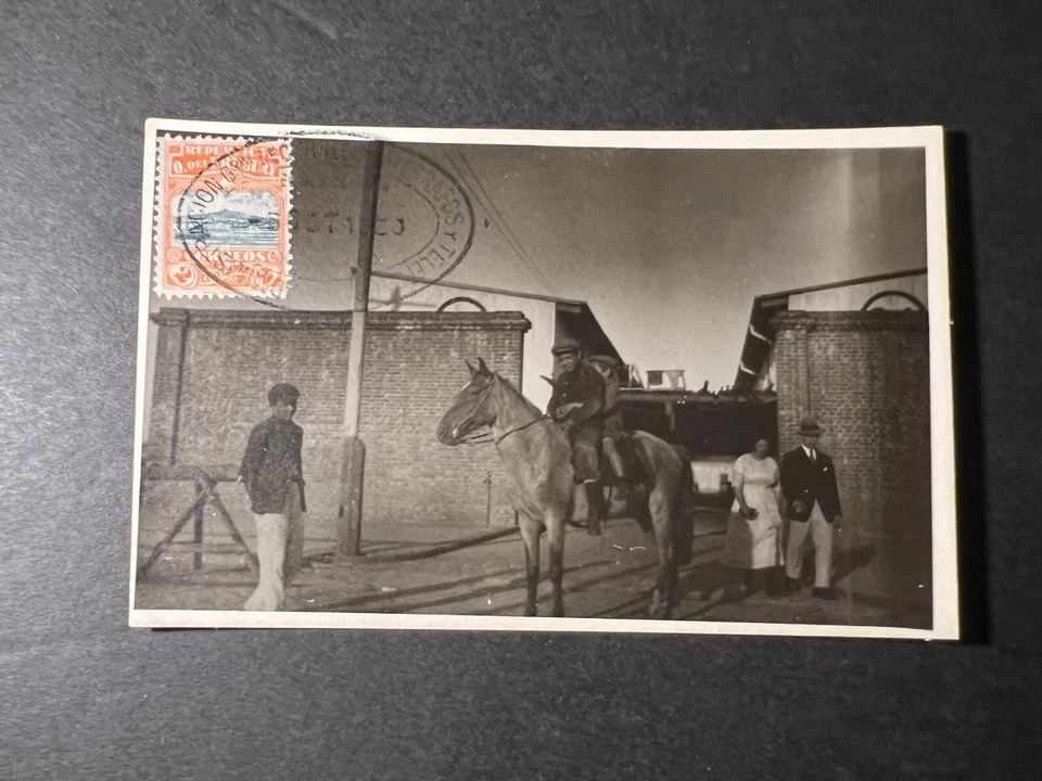 Cubierta postal Uruguay RPPC 1923 sin dirección pared para montar a caballo Foto 1 de 2