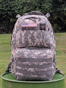 US Army ACU MOLLE Rucksack mit Rahmen Medium Militär Rucksack Etui Patches GI - Bild 1 von 12