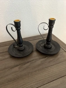 Kerzenständer aus schwarzem Holz mit Eisengriffen 2er Set - Bild 1 von 13