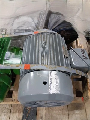 Reliance Motor  P32G0312J HP-50  RPM-1765  Volts 230/460 Amps 120 - Image 1 of 4