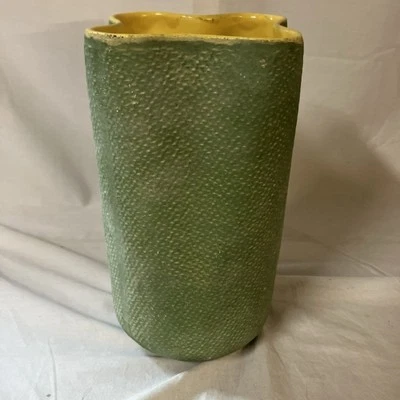 Vintage 40s Shawnee USA Pottery Vase #880 Green Burlap Texture Yellow Glaze 10" - Image 1 of 4
