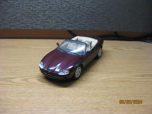 1/18 JAGUAR XK-8, IN KASTANIENBRAUN, VON MAISTO, KEINE BOX - Bild 1 von 20