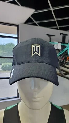Винтажная РЕДКАЯ 2003 Tiger Woods Nike Flexfit шляпа новый с ярлыками средний большой - Изображение 1 из 4