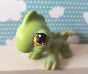 Littlest Pet Shop 2004 verde claro iguana lagarto rosa imán marrón ojos amarillos - Imagen 1 de 9
