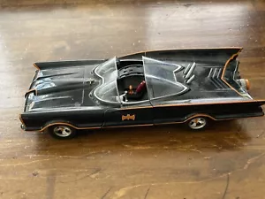 Lot of 3 Jada 1:24 Diecast Batmobiles 1966, 1989, 1995--1030.24 - Picture 1 of 12