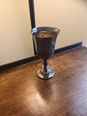 Taças de vinho folheadas a prata International Silver Du Barry 7995 - Imagem 1 de 4