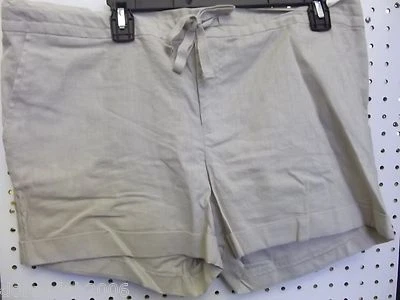 DAISY FUENTES - WOMEN - SHORTS - PUMICE - SIZE MEDIUM  (AC-17-944) - Image 1 of 3