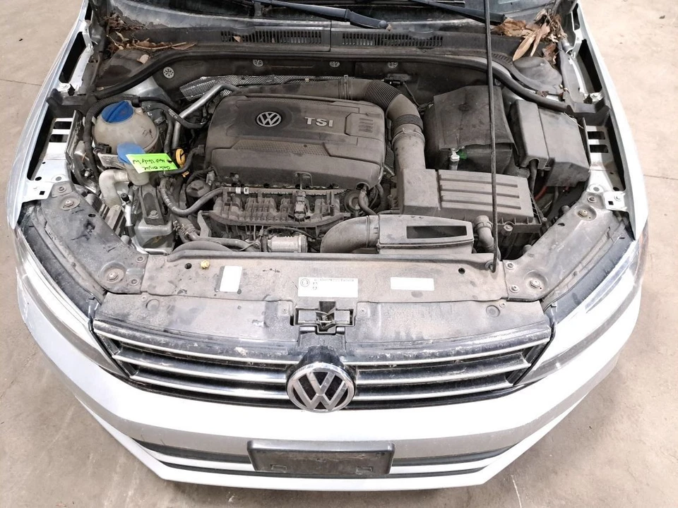 Cilindro maestro de freno Jetta Sku 2015 #4088576 Foto 1 de 4