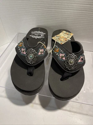 Chinelos bordados multicoloridos Montana West Turquoise Concho tamanho 7-7.5 - Imagem 1 de 4