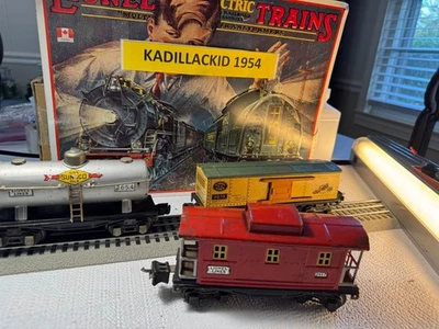 🚂 LIONEL PRE-WAR TIN PLATE-#2657 CABOOSE; 2679 BABY RUTH BOXCAR;SUNOCO💥 L1198 - Image 1 of 4