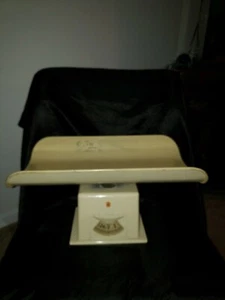 Vintage Detecto Baby Scale. What A Boy / Girl Should Weigh ! Model - Picture 1 of 12