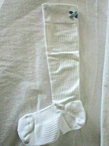 Health Mart Unisex Compression Knee High Socks SML15-20 mmHG White Active 6000 - Picture 1 of 9
