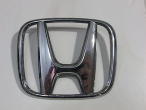 Honda Car Emblem #75701-SDN-0000 - (2006-2011 Civic Rear/Trunk Emblem): - Picture 1 of 2