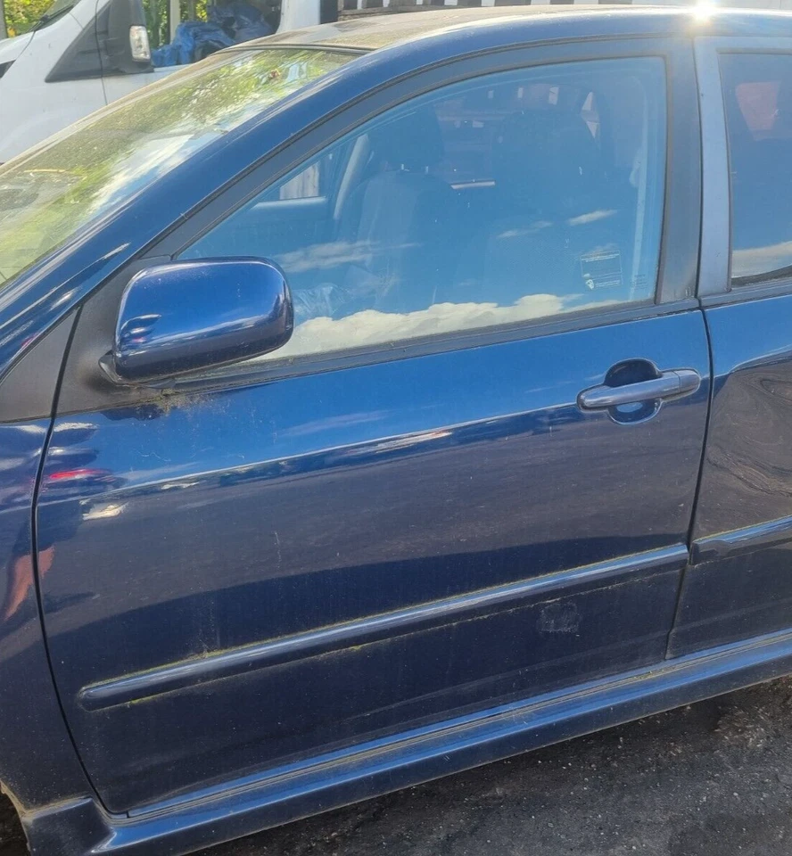 TOYOTA COROLLA 2001-2006 ДВЕРИ ПАССАЖИРСКОЙ СТОРОНЕ СПЕРЕДИ СЛЕВА N/S СИНИЙ [8P4] - Изображение 1 из 1