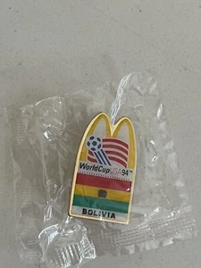 1994 FIFA USA World Cup Soccer Commemorative McDonalds Arch Pin-Bolivia - Picture 1 of 3