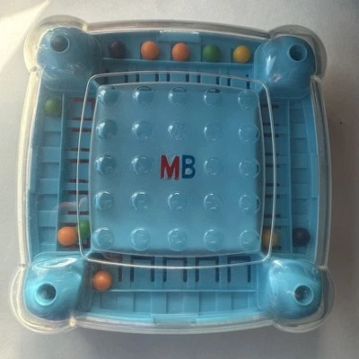 Meteorido Hasbro Milton Bradley Game German  Toy  Games To Go Travel Game - Image 1 of 2