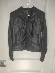 Harley-Davidson Damen Winged Back Coated Kunstleder Gr. Small All Black - Bild 1 von 10