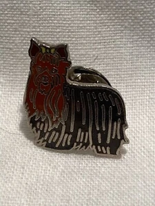 PIN'S CHIEN - YORKSHIRE - Picture 1 of 1