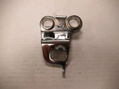 SOPORTE SILENCIADOR ESCAPE NUEVO YAMAHA2G2-14771-02-00 XS750S ESPECIAL 1978-1979 Foto 1 de 2