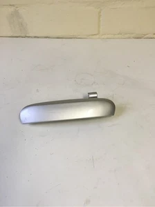 MITSUBISHI COLT FRONT PASSENGER SIDE EXTERNAL DOOR HANDLE SILVER A50 2004-12 - Picture 1 of 1