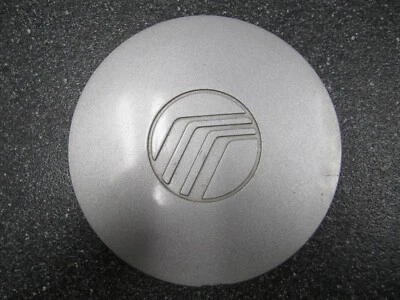 Una (1) tapa central plateada Mercury Tracer 1997-1999 14" OEM F7K6-1A096-AB 3219 Foto 1 de 4