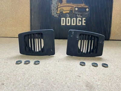 Camión Dodge Mopar 2277655 D con Trailduster Ramcharger B furgoneta carrocería A Foto 1 de 4