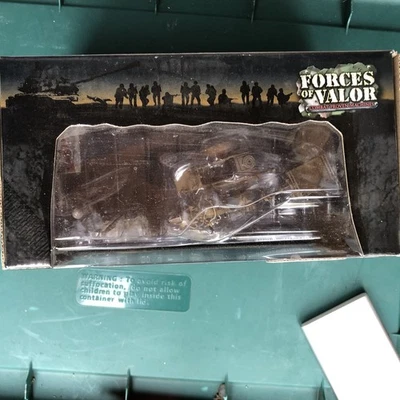 FORCES OF VALORS: German Zundapp KS 750, Panther Division, 1:32, "82206" - Image 1 of 4