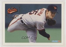 1994 Fleer Mike Mussina #12 HOF