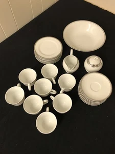 Royal Doulton 2006 Fine Porcelain   - Pure Platinum  Tea Set - 26 pieces - Picture 1 of 6